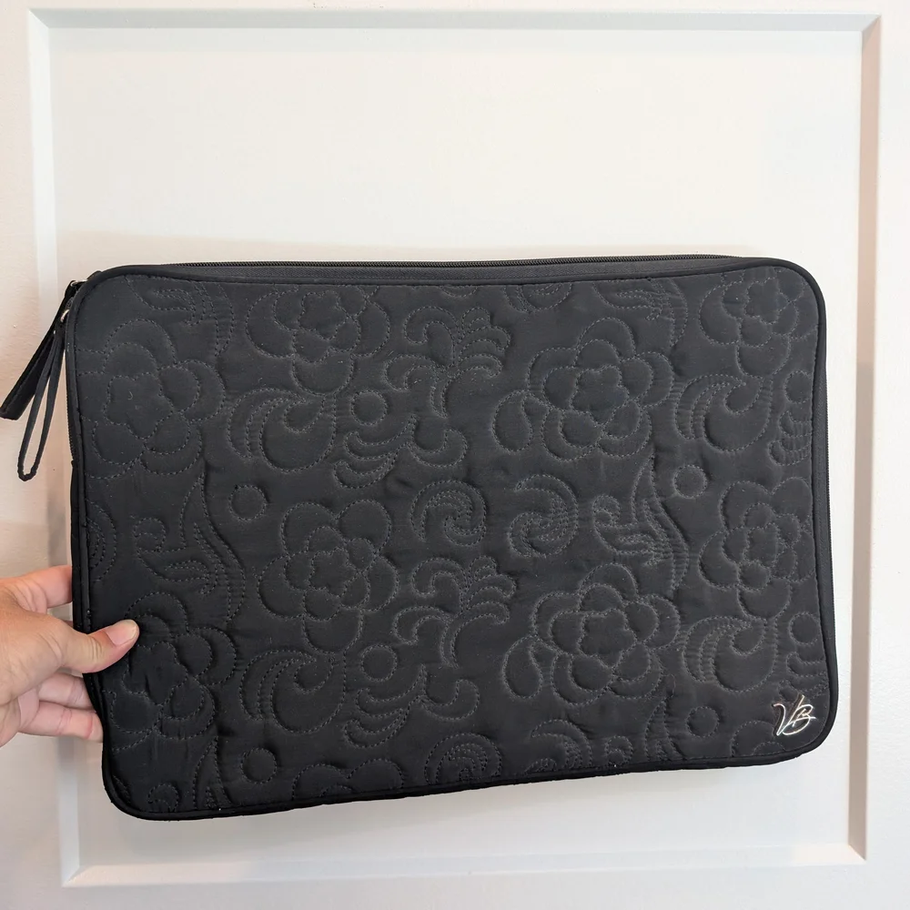 VERA BRADLEY Black Floral Quilted Laptop Pouch Sleeve